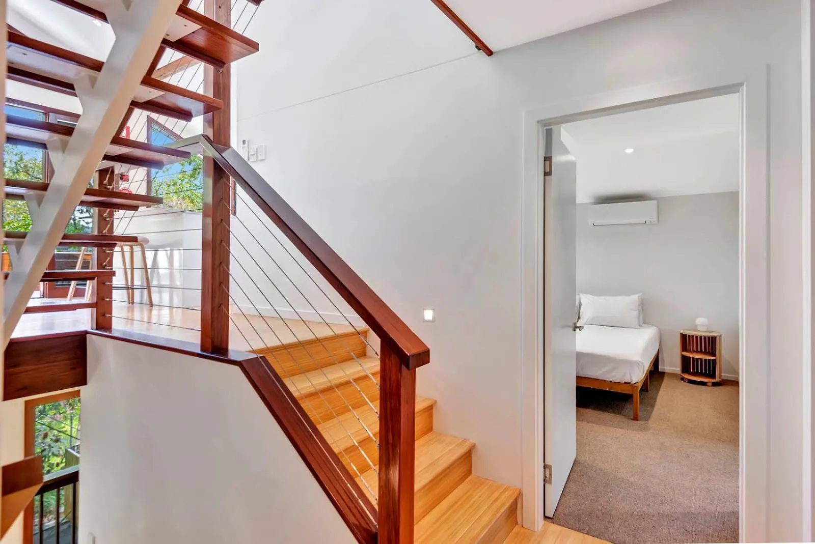 The Oasis Apartments And Treetop Houses Byron Bay