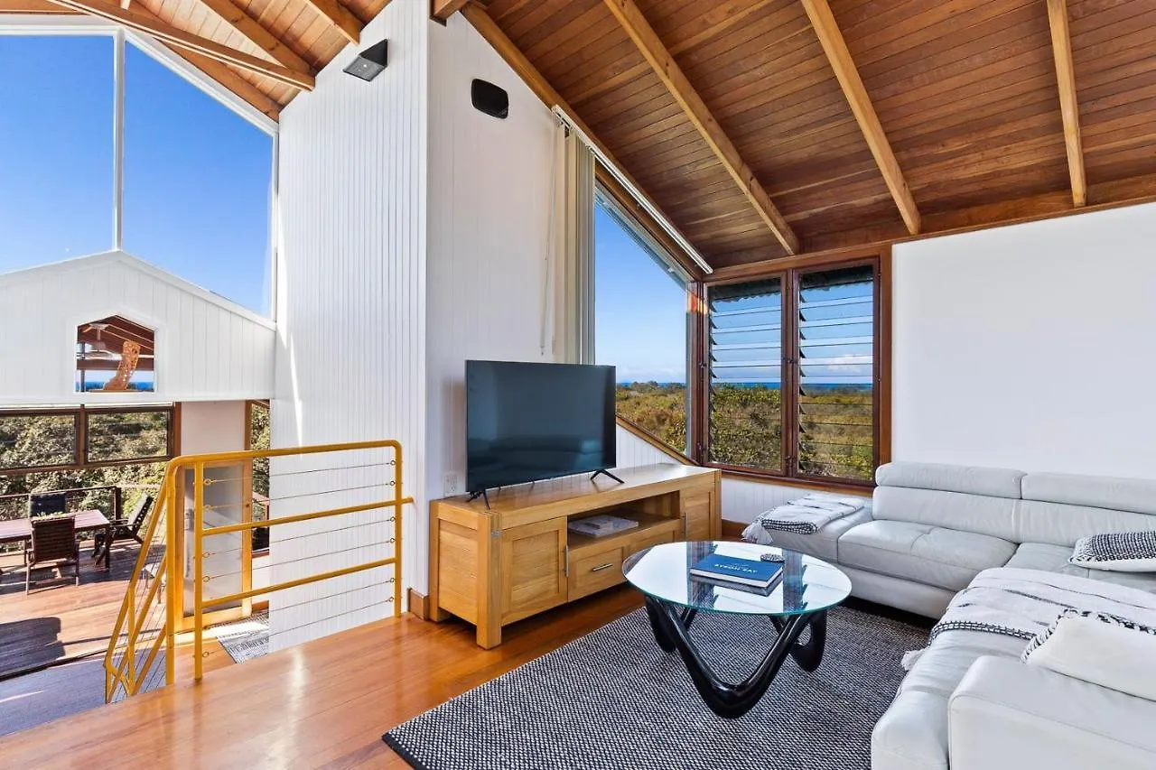 The Oasis Apartments And Treetop Houses Byron Bay Aparthotel