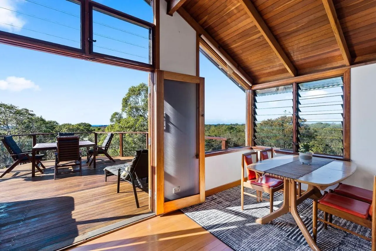 The Oasis Apartments And Treetop Houses Byron Bay Aparthotel