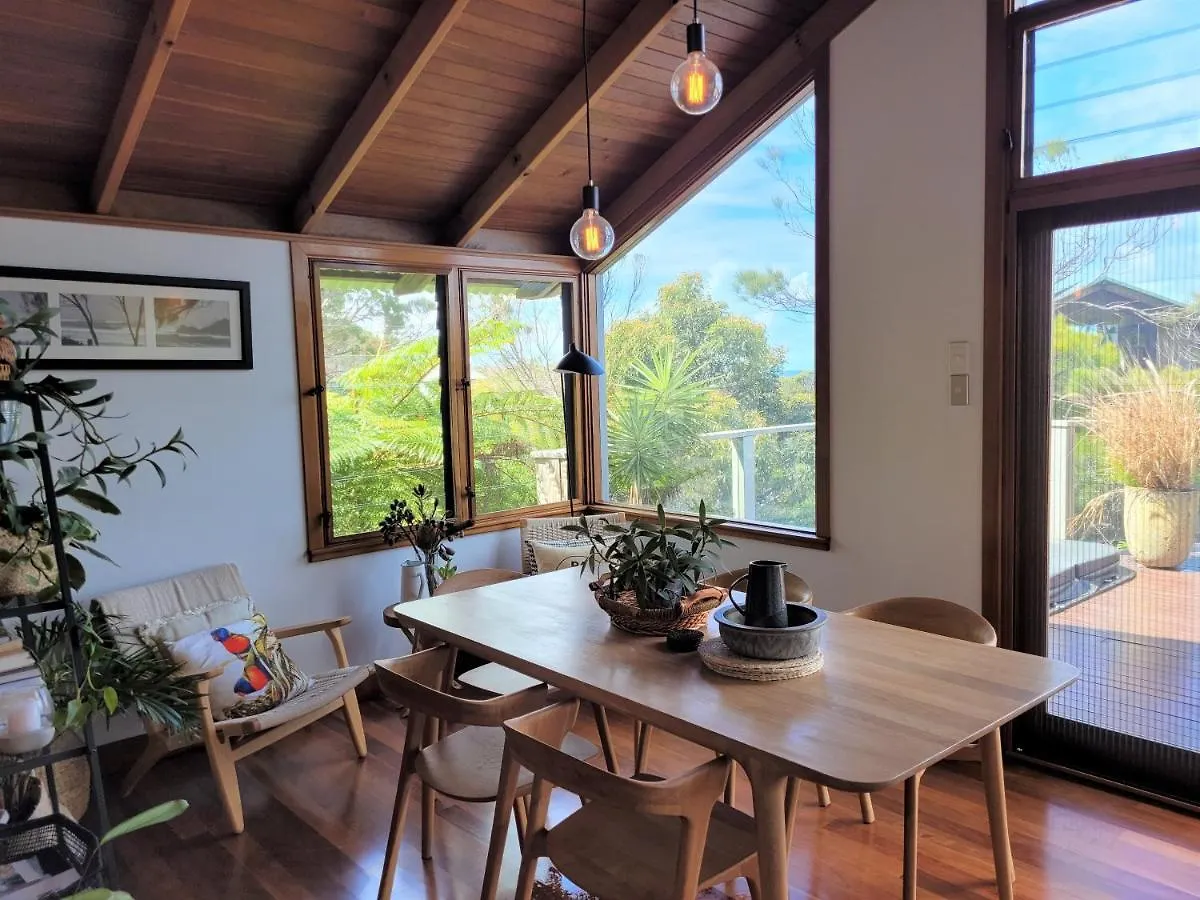 *** Aparthotel The Oasis Apartments And Treetop Houses Byron Bay Australia