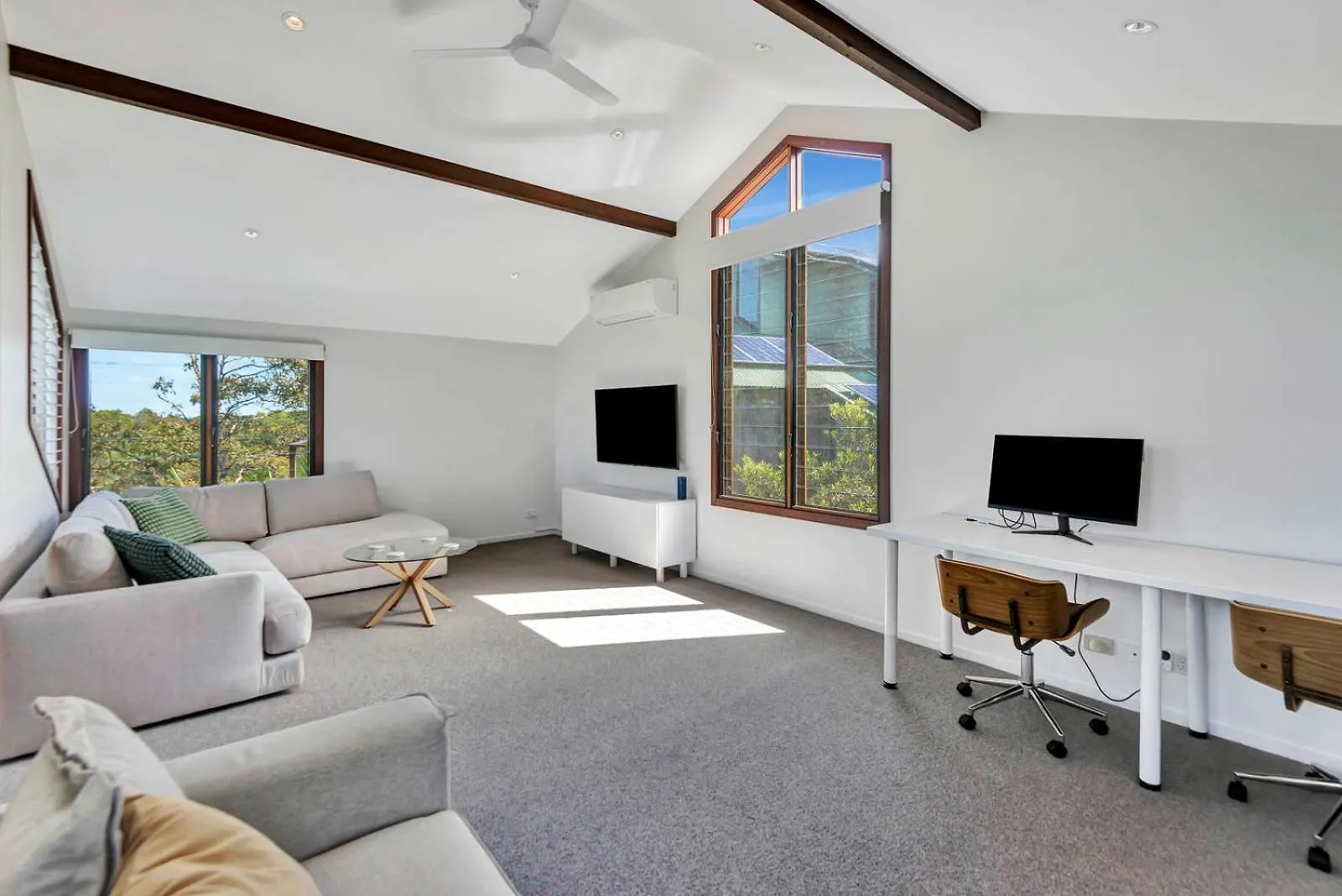 Aparthotel The Oasis Apartments And Treetop Houses Byron Bay